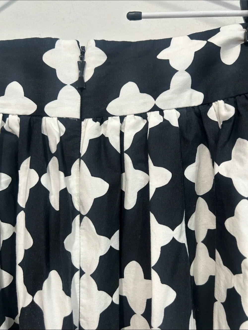 kate spade Black White A-Line Tie-Waist Midi Skirt print women’s size 6 medium